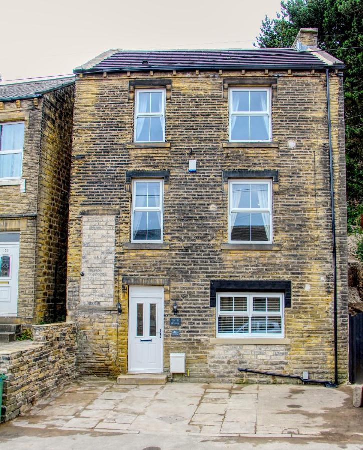 6 Dbl Bed, Central Huddersfield House Inc Parking Zewnętrze zdjęcie